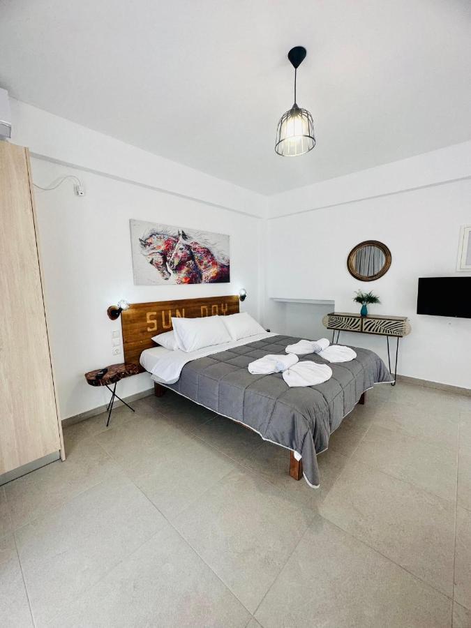 Sun Day Apartments Free Airport Shuttle อาร์เตมีดา ภายนอก รูปภาพ