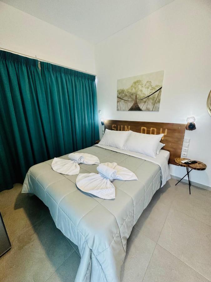 Sun Day Apartments Free Airport Shuttle อาร์เตมีดา ภายนอก รูปภาพ