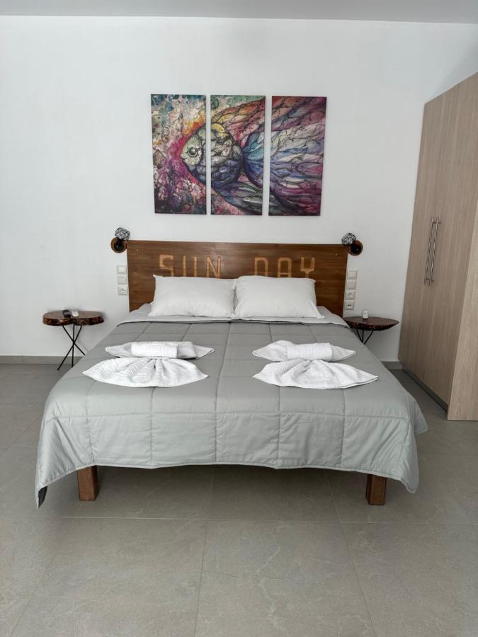 Sun Day Apartments Free Airport Shuttle อาร์เตมีดา ภายนอก รูปภาพ