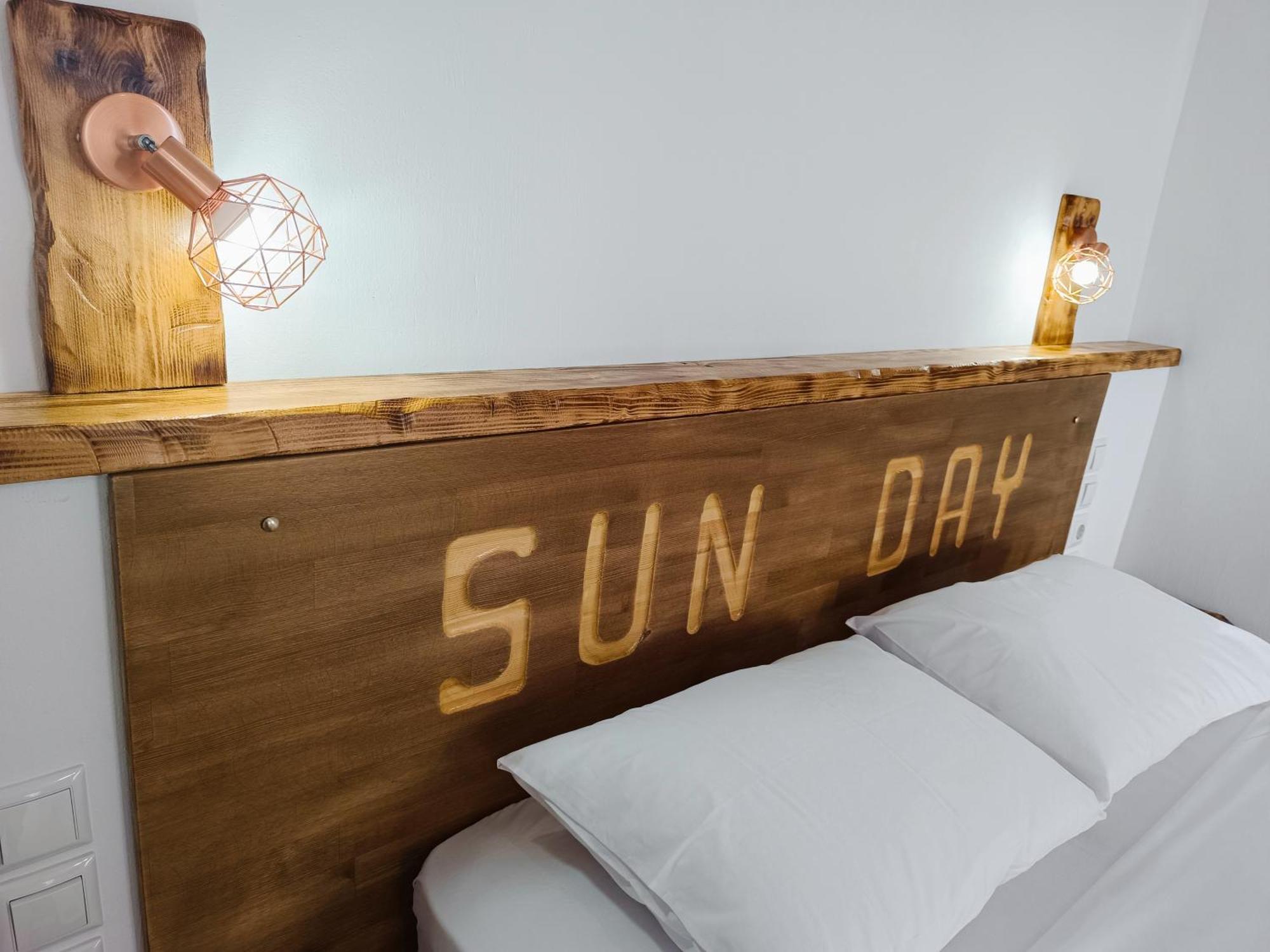 Sun Day Apartments Free Airport Shuttle อาร์เตมีดา ภายนอก รูปภาพ