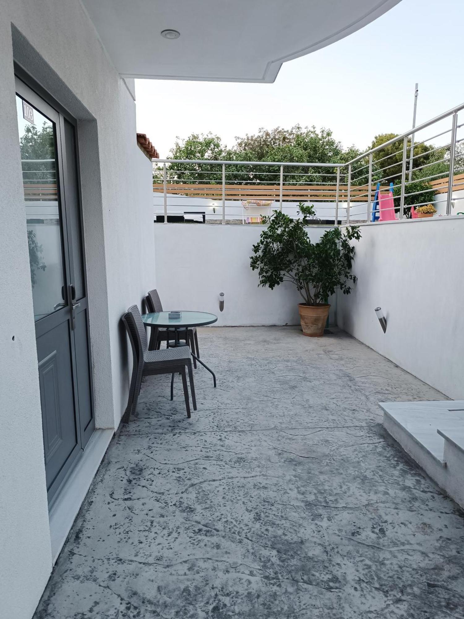 Sun Day Apartments Free Airport Shuttle อาร์เตมีดา ภายนอก รูปภาพ